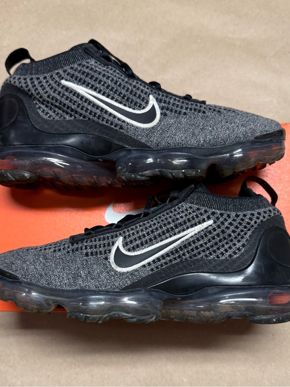 Nike Air Vapormax 2021 Flyknit GS Oreo size 6Y running shoes Rare!